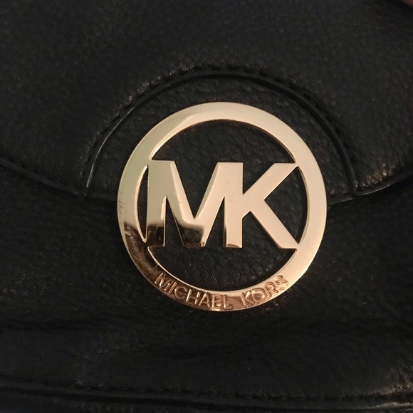 Michael Kors gold chain black leather bag - Picture 2 of 7
